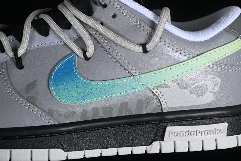 All Categories Nk SB Dunk Series Nk SB Dunk Low Low-top Sneakers Nk Dunk Low Panda Prank Space Exploration-Alien Threat SB Strap Low-top Casual Sneakers DV0831-101
